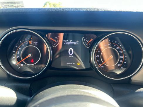 Used 2020 Jeep Gladiator Sport w/ Quick Order Package 24S image 32