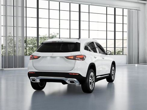 New 2026 Mercedes-Benz GLA 250 4MATIC image 23