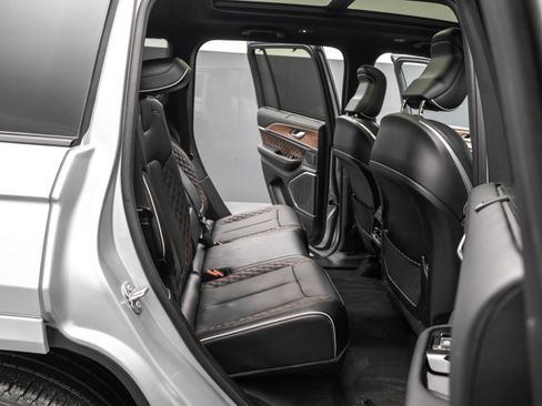 Used 2023 Jeep Grand Cherokee Summit w/ Luxury Tech Group V image 36