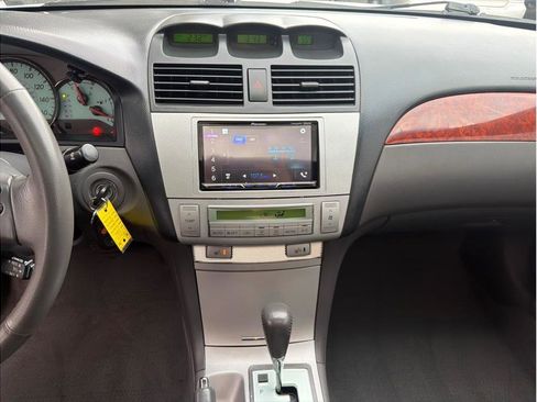 Used 2006 Toyota Solara SLE image 17