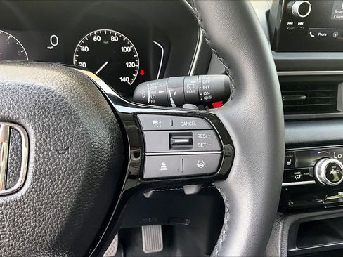 Used 2025 Honda Pilot EX-L image 22