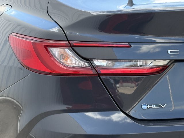Used 2025 Toyota Camry LE FWD image 6