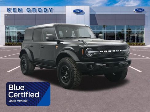 Certified 2025 Ford Bronco Badlands AWD/4WD image 1