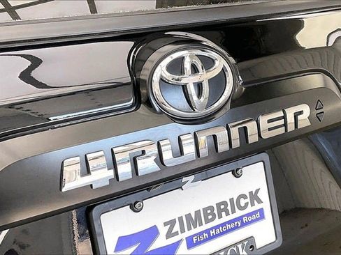 Used 2020 Toyota 4Runner TRD Off-Road Premium w/ Moonroof Package image 9