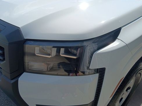 Used 2026 Nissan Frontier S AWD/4WD image 26