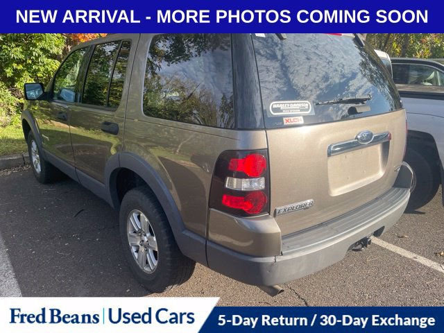 Used 2006 Ford Explorer XLT AWD/4WD image 4