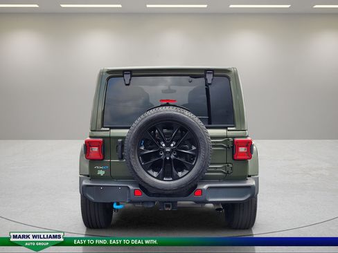 Used 2023 Jeep Wrangler Unlimited Sahara w/ Cold Weather Group AWD/4WD image 5