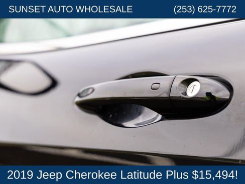 Used 2019 Jeep Cherokee Latitude Plus image 36