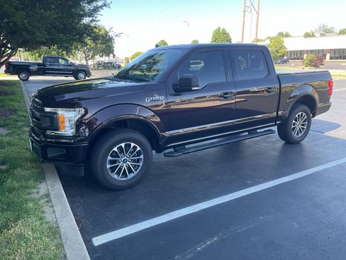 Used 2020 Ford F150 XLT w/ Equipment Group 302A Luxury AWD/4WD image 4