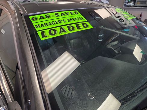 Used 2016 Ford Taurus Limited w/ Equipment Group 301A image 3