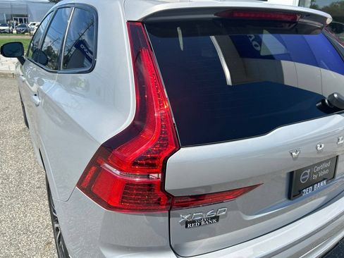Used 2025 Volvo XC60 B5 Plus AWD/4WD image 11