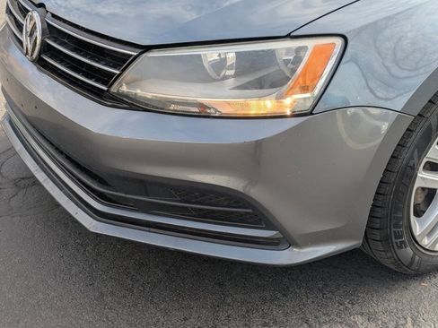 Used 2015 Volkswagen Jetta S image 11