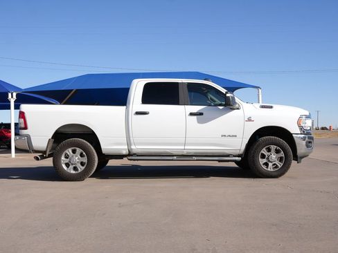 Used 2024 RAM 2500 Big Horn w/ Off Road Package AWD/4WD image 3