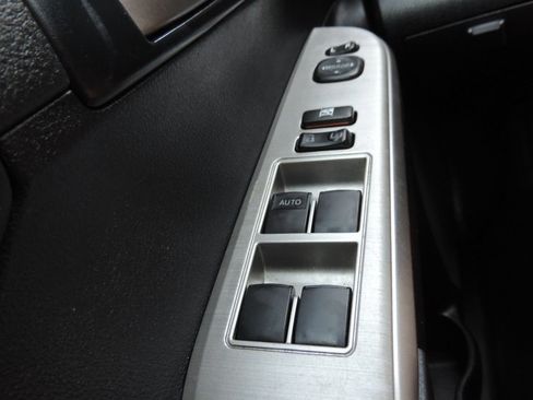 Used 2013 Toyota Camry SE FWD image 24