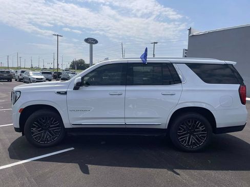 Used 2022 GMC Yukon SLT w/ SLT Premium Package RWD image 6