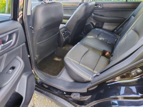 Used 2019 Subaru Outback 3.6R Limited w/ Popular Package #2 AWD/4WD image 11