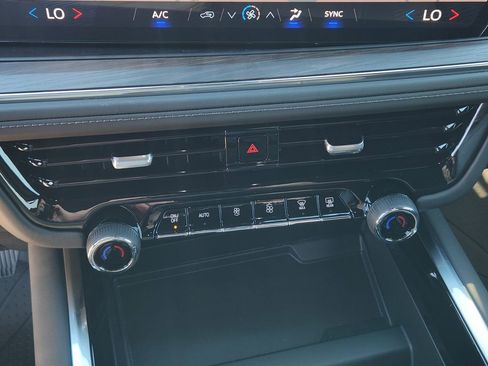 New 2026 Chevrolet Tahoe LS image 14