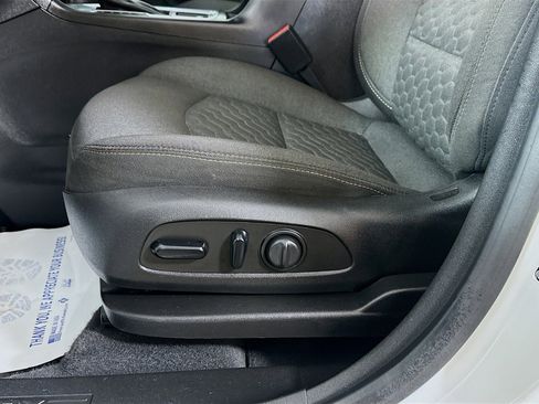 Used 2019 Chevrolet Equinox LT AWD/4WD image 19