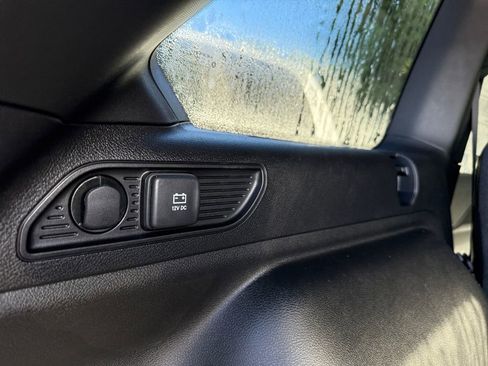 New 2025 Jeep Grand Cherokee Altitude image 31