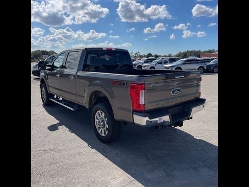 Used 2018 Ford F250 Lariat image 2