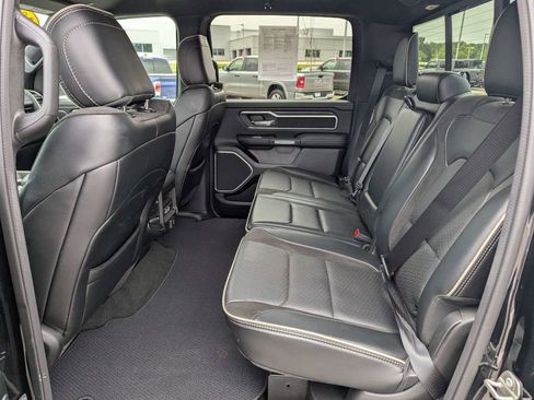 Used 2023 RAM 1500 Laramie AWD/4WD image 13