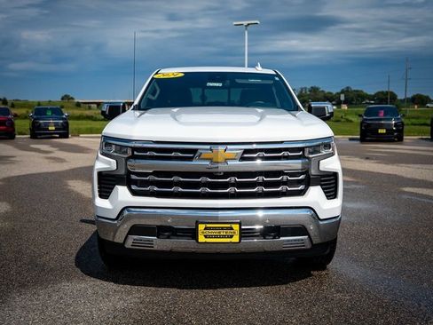 Used 2024 Chevrolet Silverado 1500 LTZ w/ LTZ Convenience Package II image 2