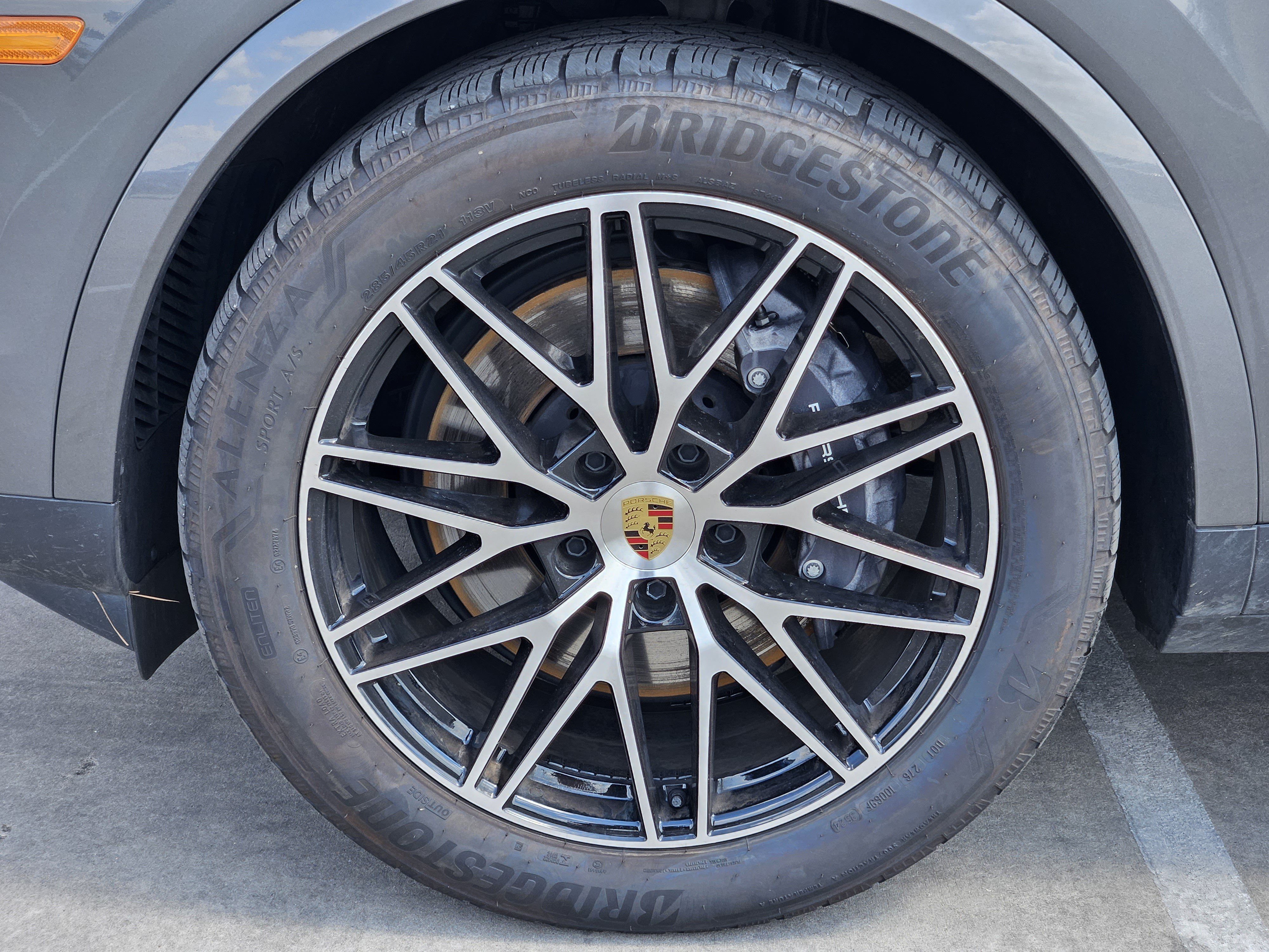 Certified 2024 Porsche Cayenne Coupe AWD/4WD image 14