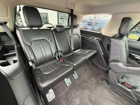 Used 2018 Ford Expedition Platinum AWD/4WD image 17