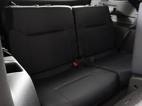 New 2025 Mitsubishi Outlander SE image 35