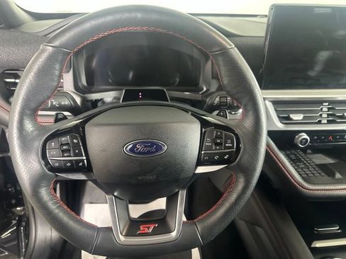 Used 2025 Ford Explorer ST AWD/4WD image 14