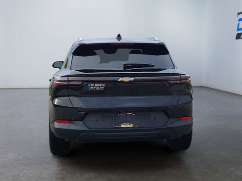 New 2026 Chevrolet Equinox EV LT image 4