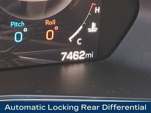 Used 2024 GMC Canyon AT4 image 24