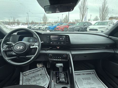 Used 2025 Hyundai Elantra Sport FWD image 25