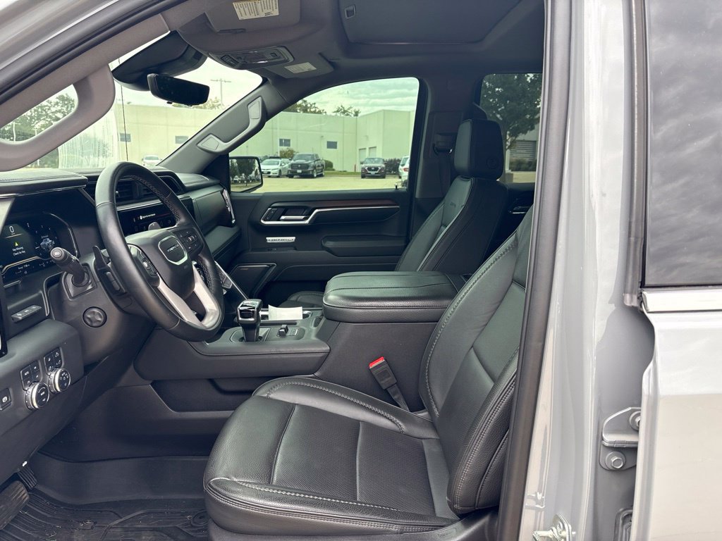 Used 2025 GMC Sierra 1500 Denali w/ Denali Reserve Package AWD/4WD image 12