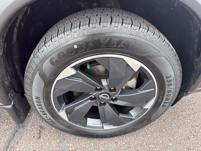 Certified 2024 Nissan Rogue SV w/ SV Premium Package AWD/4WD image 36