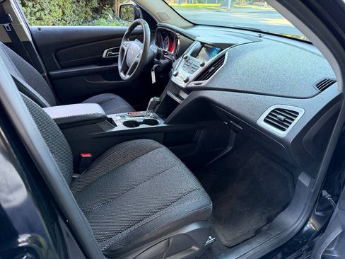 Used 2017 GMC Terrain SLE FWD image 23