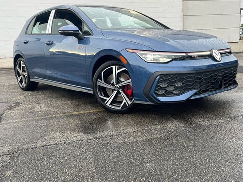 New 2025 Volkswagen GTI SE image 4