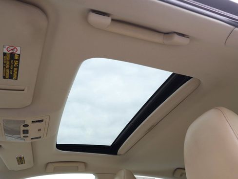 Used 2013 Lexus ES 350 w/ Luxury Pkg FWD image 19