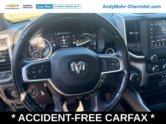 Used 2019 RAM 1500 4x4 Crew Cab image 23