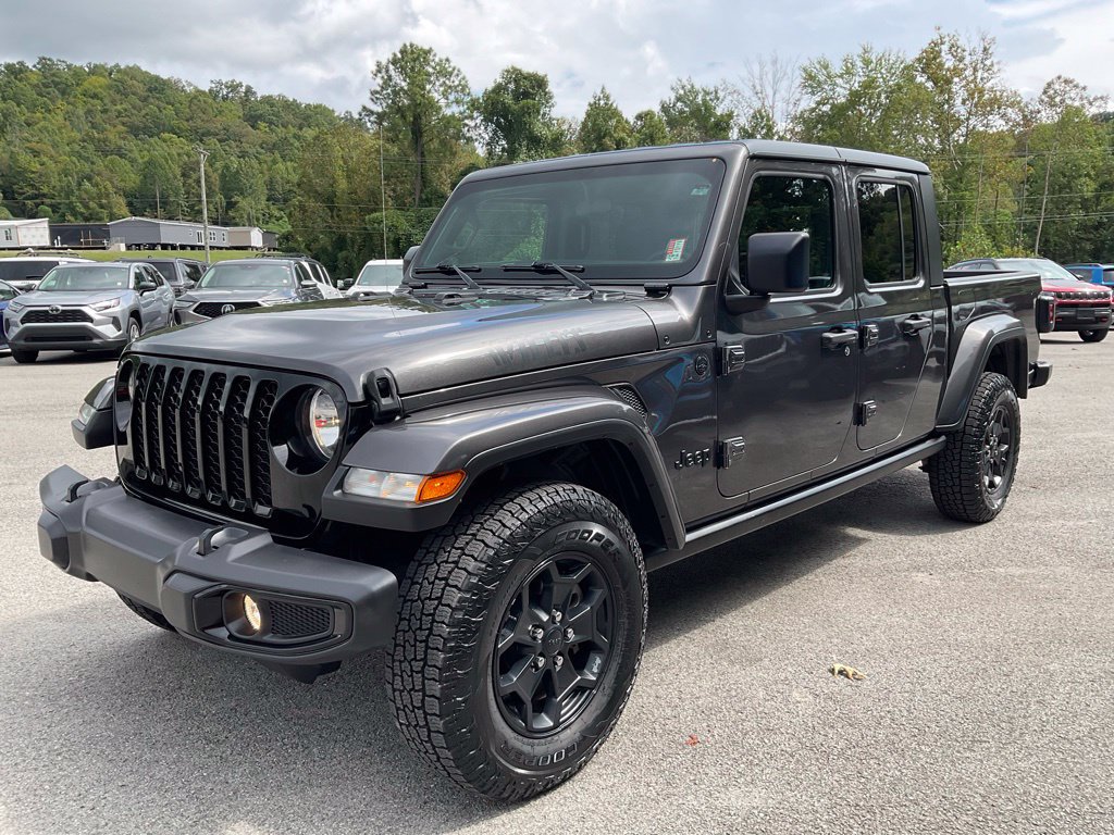 Used 2021 Jeep Gladiator Sport AWD/4WD image 3