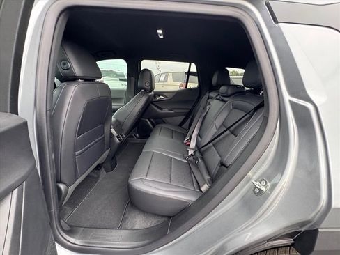 New 2026 Chevrolet Equinox LT w/ Convenience Package II AWD/4WD image 9