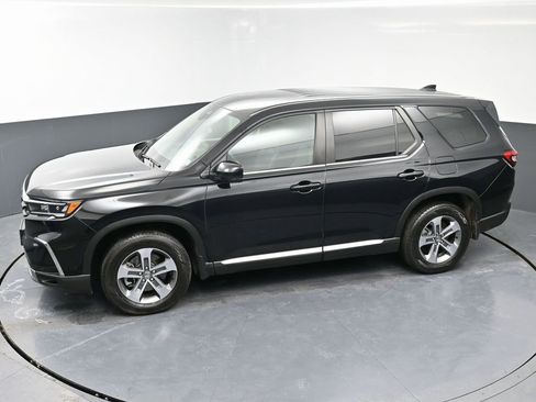 Used 2025 Honda Pilot EX-L image 48