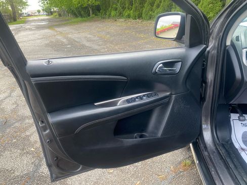 Used 2018 Dodge Journey Crossroad AWD/4WD image 10