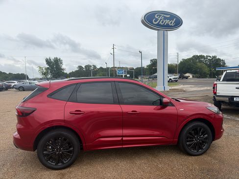 Used 2026 Ford Escape ST-Line Elite w/ Equipment Group 501A AWD/4WD image 7