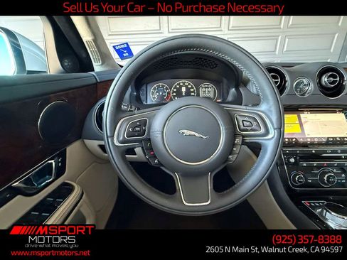 Used 2019 Jaguar XJ L Portfolio RWD image 10