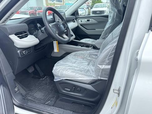 New 2026 Ford Explorer Active w/ Active Comfort Package AWD/4WD image 9