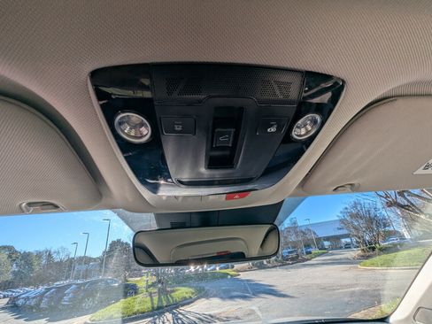 Used 2023 Kia Sorento SX image 28