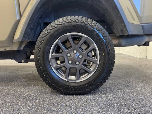 Used 2020 Jeep Gladiator Sport AWD/4WD image 12
