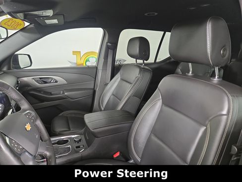 Certified 2023 Chevrolet Traverse LT w/ LPO, Floor Liner Package image 11