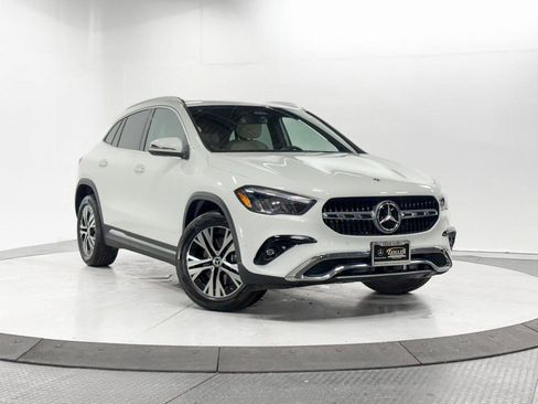 Certified 2026 Mercedes-Benz GLA 250 4MATIC image 1